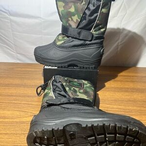 Kids Camouflage Winter Boots